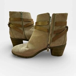 Stylish Tan Heeled Boots